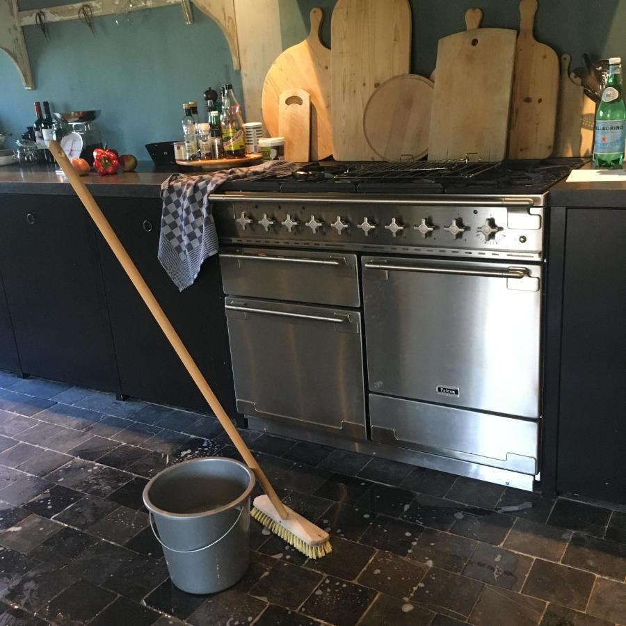 La Gotale - Maison D' Amis Manhay Exteriör bild
